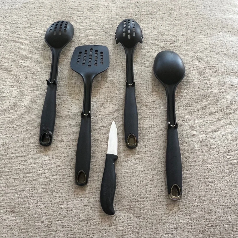 Cuisinart 5 Piece Kitchen Utensil‎ Set Black Nylon Tools and Paring Knife
